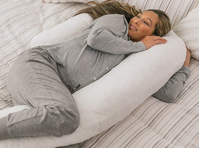 What is a Pregnancy Pillow & How Does It Help During Pregnancy?