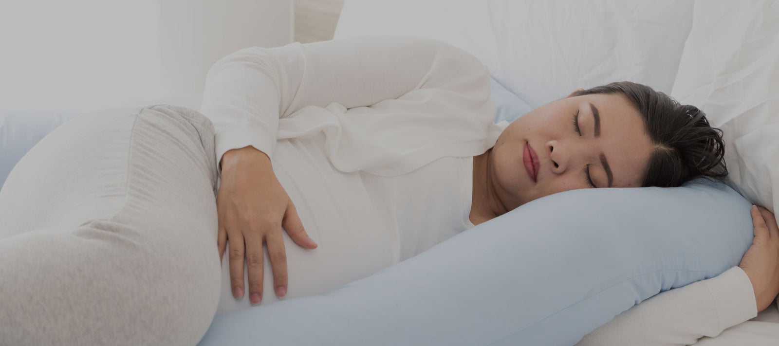 Sleeping With Pillow Between Legs; Can It Benefit Pregnant Women