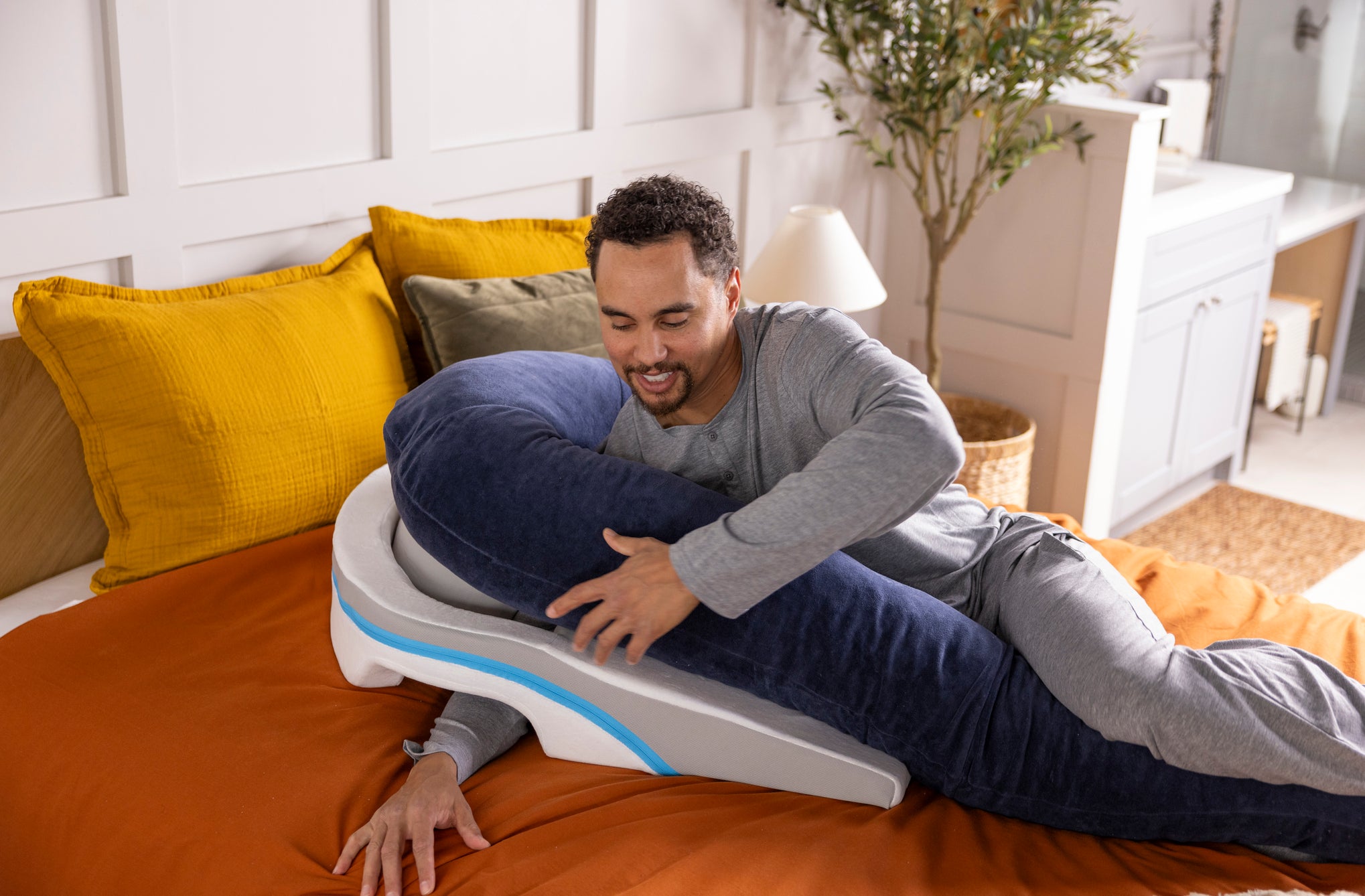 MedCline(メドクライン)肩の痛みを軽減 酸逆流症 解消まくら Buy Shoulder Pillow for Side Sleepers – MedCline Today